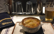Office Tavern & Grill餐厅图片