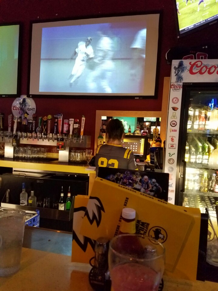 Buffalo Wild Wings餐厅图片