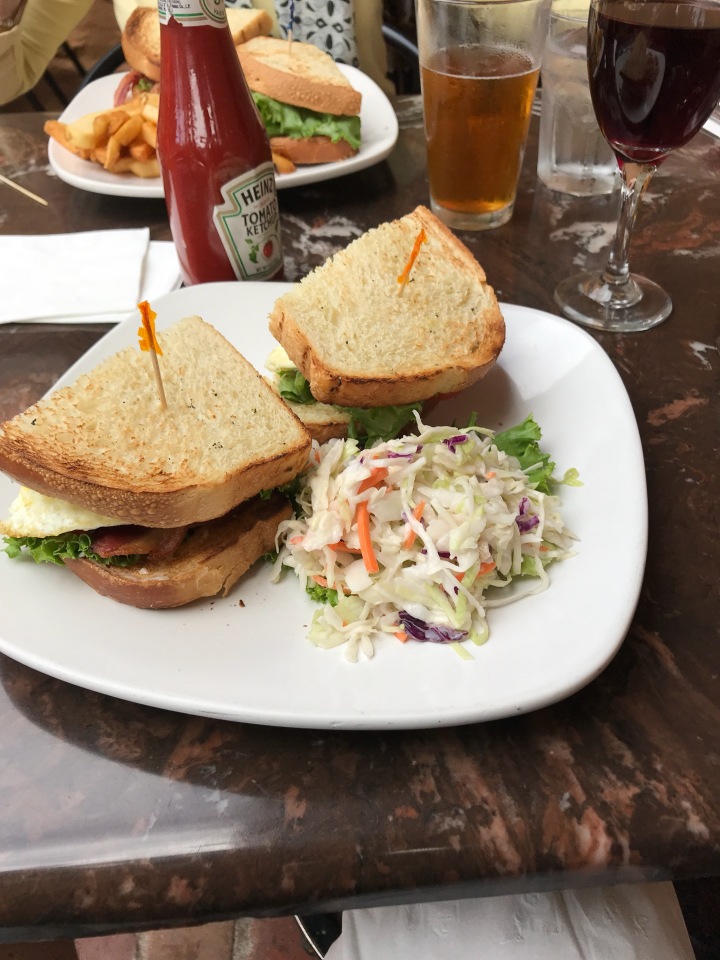 Village Corner Bistro餐厅图片