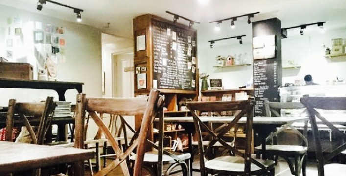 Sun Porch Gardening Café by Cottonwood