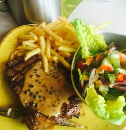 The Arts Bar & Grill餐厅图片