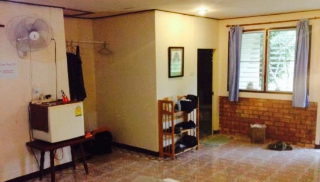 Nom's Family Restaurant