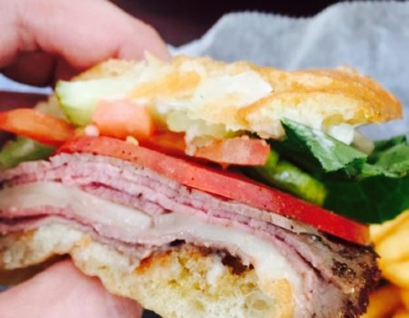 Hillside Grill餐厅图片