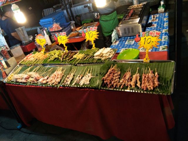 Chiang Mai Sunday Walking Street