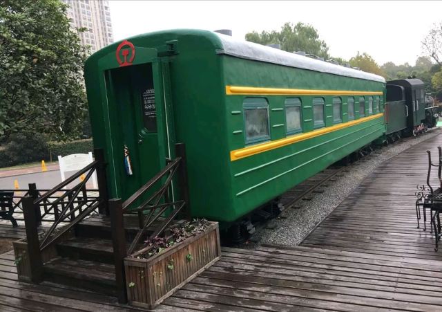 武汉绿皮小火车