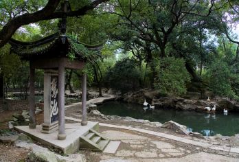 【精品私家小团+耳麦】兰亭景区120分钟资深导游人工讲解【[精品小团]精品小团，拼团的价格，私家团的体验！】