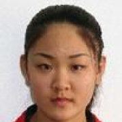 被风吹落了帽子