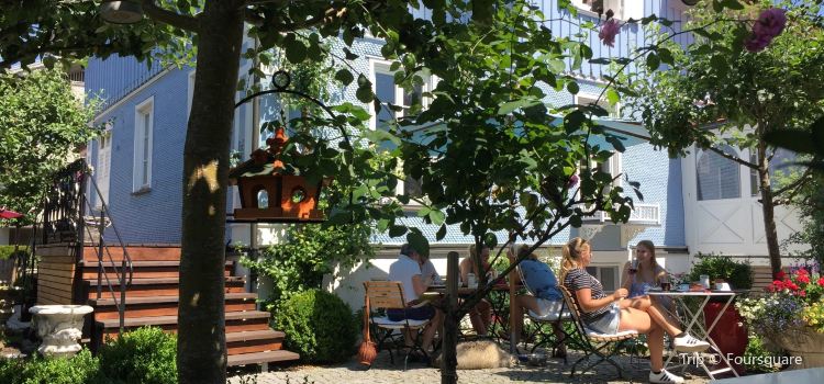 Cafe Blaues Haus Reviews Food Drinks In Bavaria Oberstaufen
