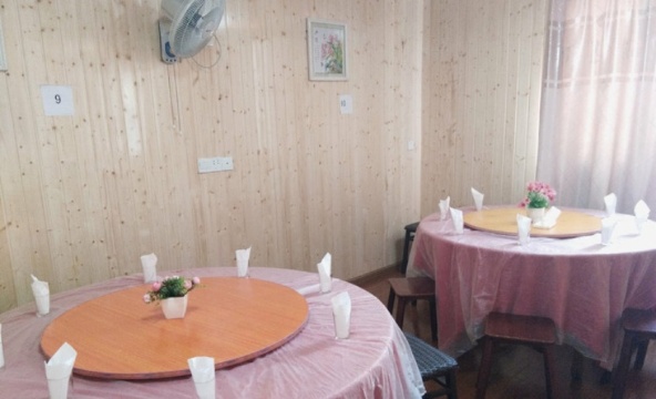 山村饭店(丹山赤水店)