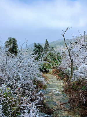 南岳祈福徒步紫盖峰雾凇冰晶童话世界