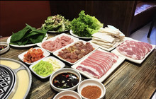 山城碳烤肉餐厅图片