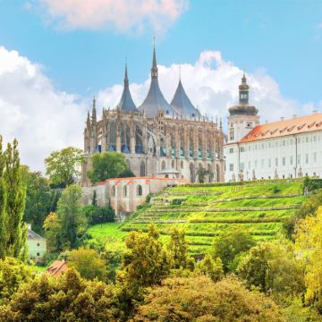 捷克布拉格市区+库特纳霍拉小镇一日游 中文司机 10H用车