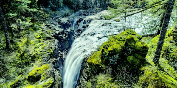 英國人河瀑布省立公園