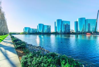 旧金山+斯坦福大学+硅谷+谷歌总部+英特尔公司+胡佛塔一日游【旧金山智慧一日游[中文司导+独立包车+行程灵活]】