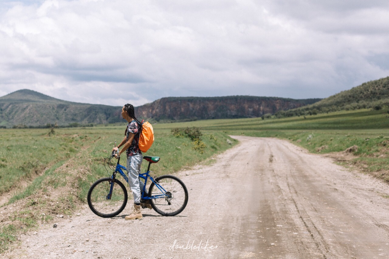 把自行车骑进非洲国家公园，你们竟没被狮子吃掉