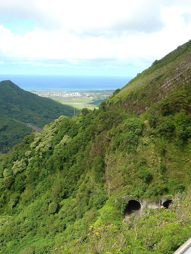 Nu'uanu Pali Lookout