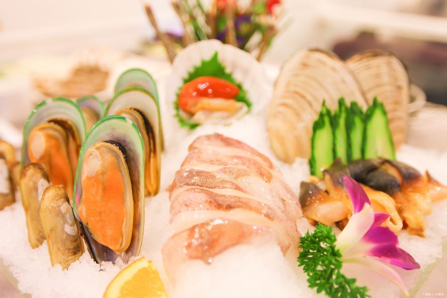 DeTian FeiNiu Seafood JingPin Hot Pot (WangFu Main Street)