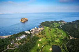 2-Day Dalian Tour: Marine Life at Laohutan Ocean Park, Natural Scenery at Bangchui Island