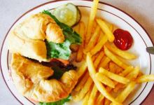 The Breakwater Restaurant美食图片