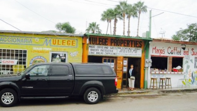 Magos Coffe and Sweets