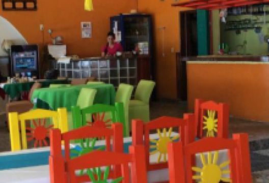 Las Brisas Hotel - Restaurant - Bar美食图片