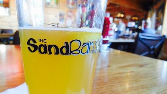 Sandbar & Grill at Divots