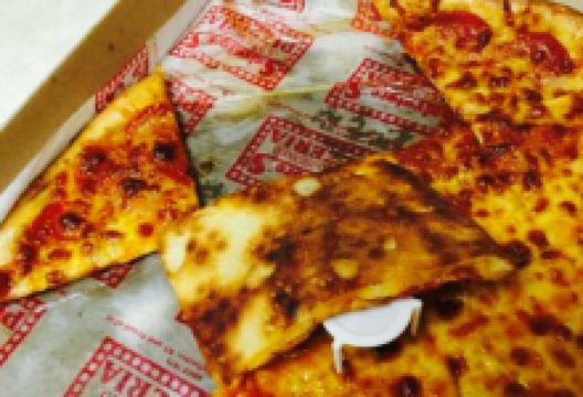 Salvatore's Old Fashioned Pizzeria美食图片