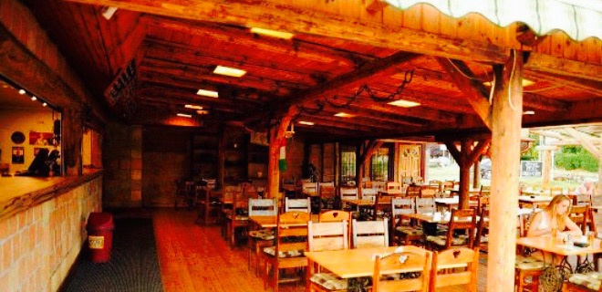 Sanyi Sarok餐厅图片