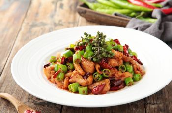 青年餐厅人均消费_中国人均水果消费支出