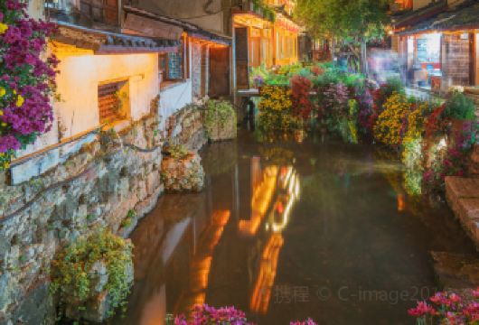 丽江古城+大理古城一日游【7-9座商务拼车游，每2小时一班】【当天出行请联系客服是否有车有位】