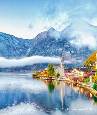 10D9N • Czech Republic + Austria + Hungary + Prague + Cesky Krumlov + Hallstatt + Vienna + Budapest + Cesky Krumlov Castle + Hallstatt + Explore the three best countries in Central Europe