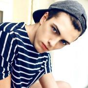 没有羽毛的鸡翼