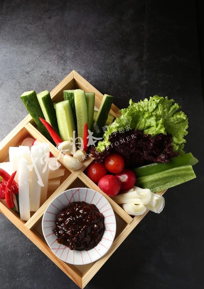 聚隆老汤脊骨炖菜馆(总店)