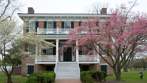 Lee Hall Mansion