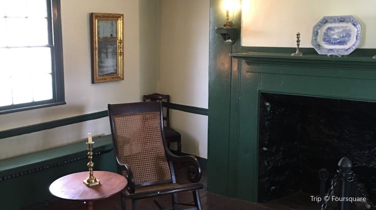 Edgar Allan Poe Cottage Tickets Deals Reviews Family Holidays