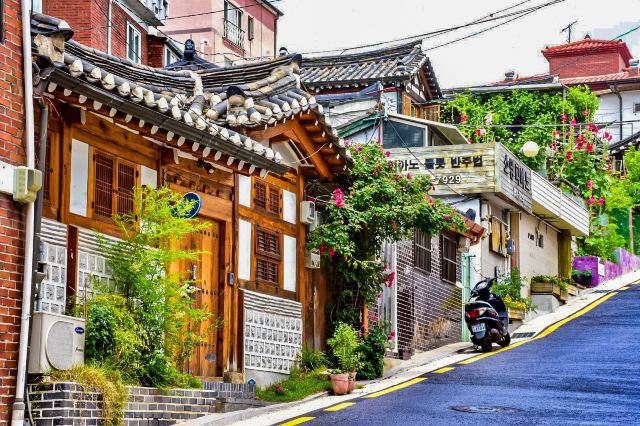 Bukchon Hanok Village