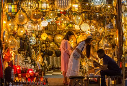 马拉喀什德吉玛广场+库图比亚清真寺+萨第安墓+巴希亚宫半日游【了解库图比亚清真寺、巴伊亚宫和杰马广场背后的迷人历史】