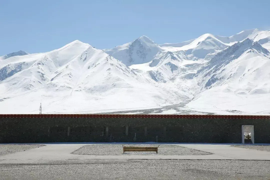 康格多山景点图片