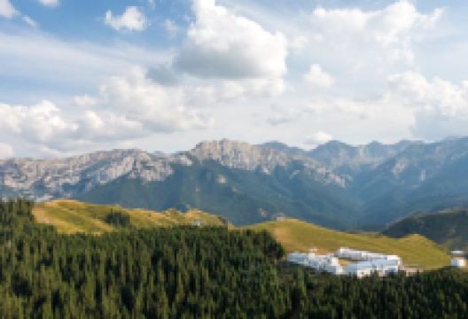 白石峰景点图片