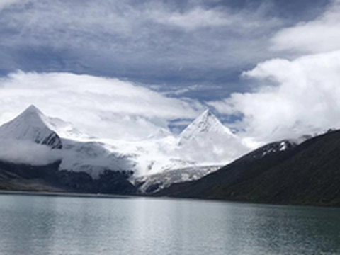 比如游记图片] 那只深夜敲打我车窗的“棕熊”，旅行最好别在野外过夜