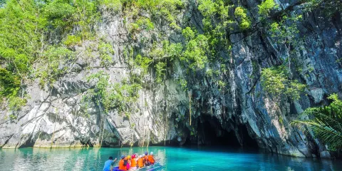普林塞薩港地下河國家公園