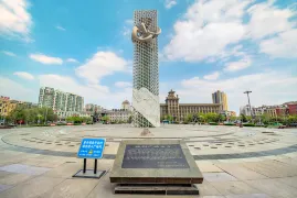 3-Day Anshan Tour: Centennium Old Street and Jade Buddha Palace, Qianshan Grand View Garden's natural charm
