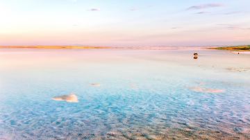 Tuz Lake