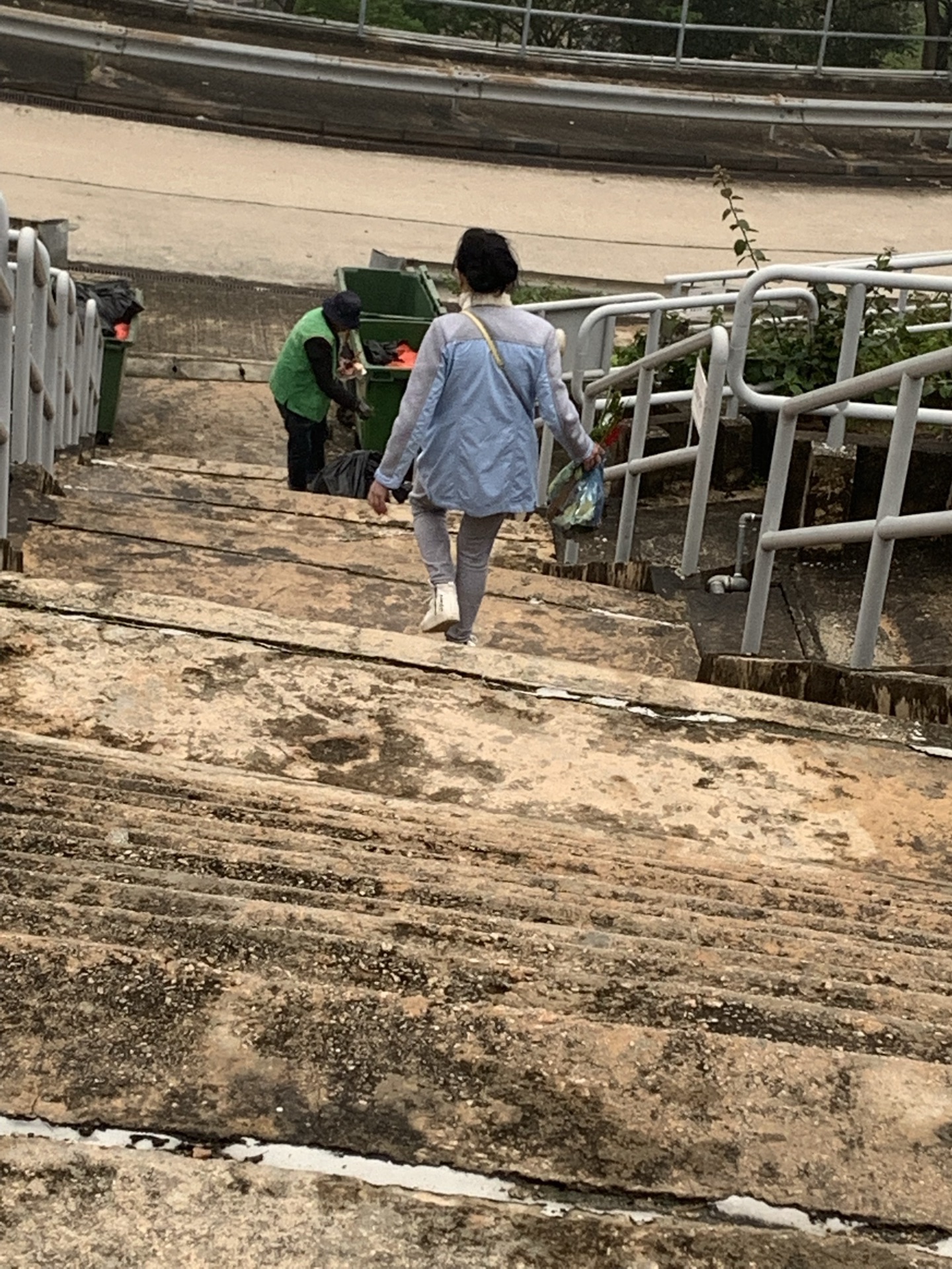 黄家驹墓