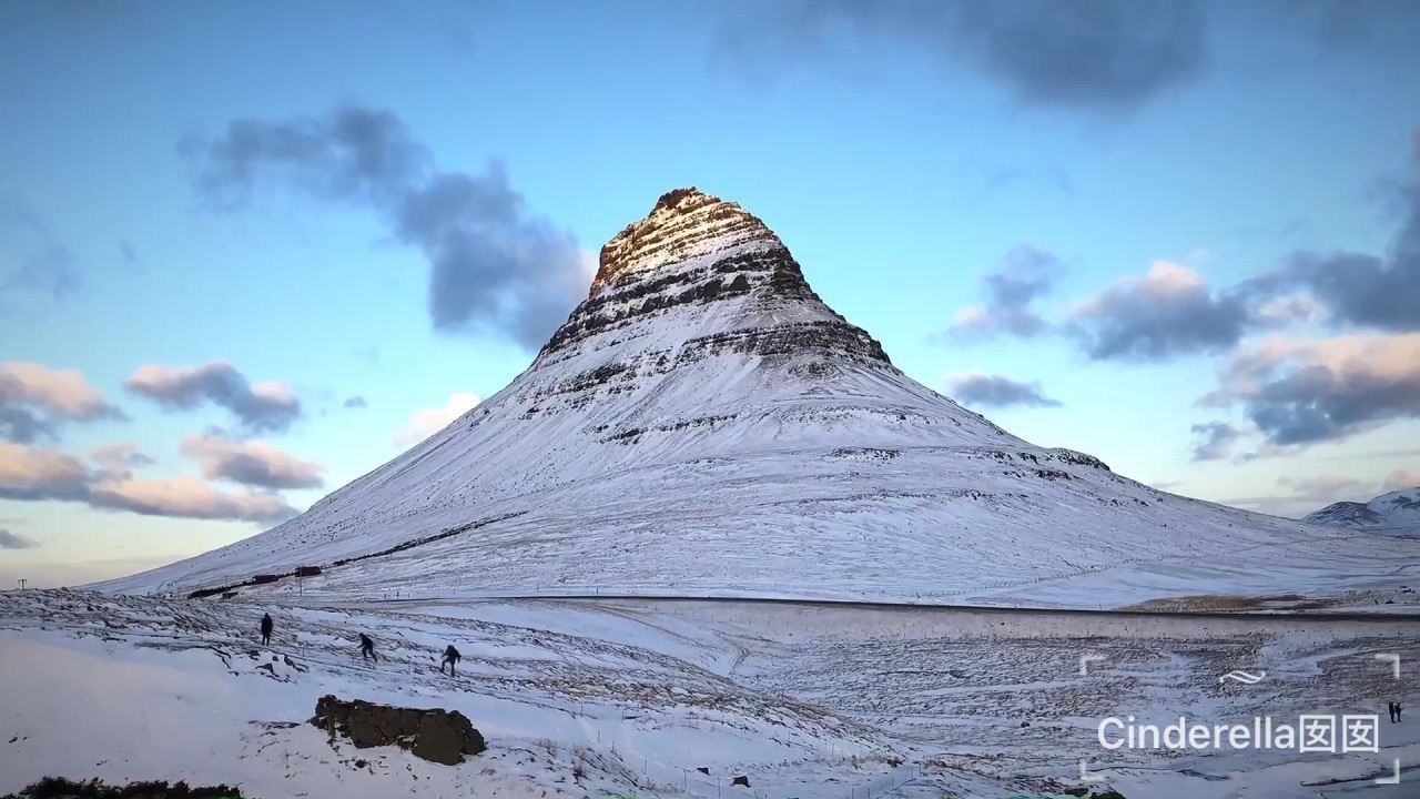 360°的冰岛标志草帽山美景