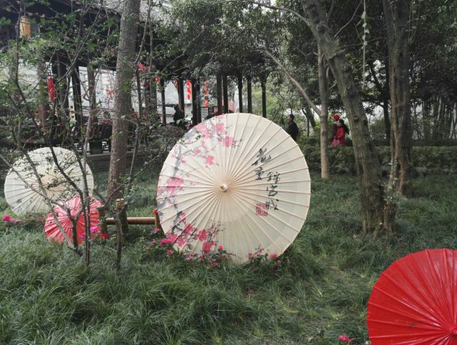 Du Fu's Thatched Cottage