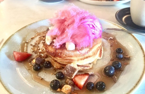 5th Earl Rosebery餐厅图片