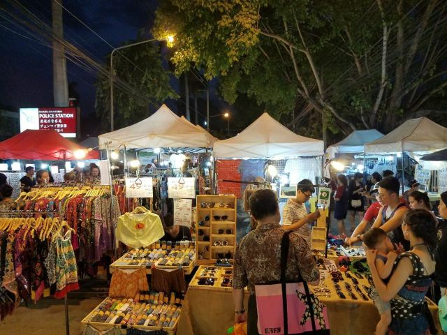 Chiang Mai Sunday Walking Street