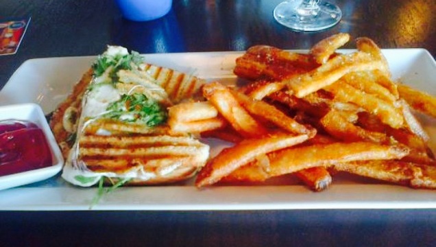 TWIST - Restaurant & Bar