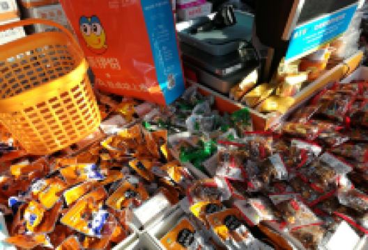 来伊份(灵山路店)购物图片